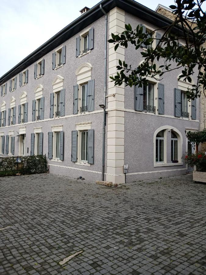 A Deux Pas Du Rheby Hotel Villebois Exterior foto